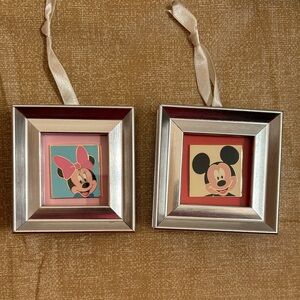 Disney Silver Framed Mickey & Minnie trading pins 2006 3.5”x3.5”